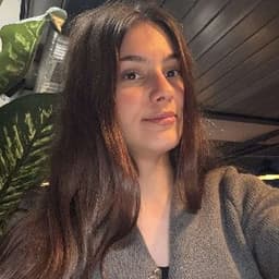 İlknur Ö. profil fotoğrafı