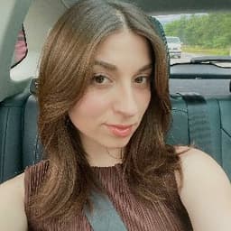 İrem Ç. profil fotoğrafı
