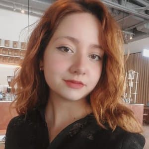 İrem Y. profil fotoğrafı