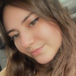 İrem Y. profil fotoğrafı