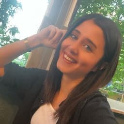 İzel D. profil fotoğrafı