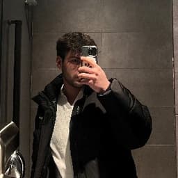 İzzet A. profil fotoğrafı