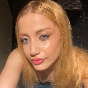 Melek B. profil fotoğrafı