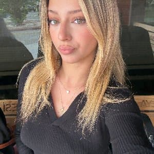 Melis Y. profil fotoğrafı