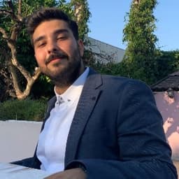 Mert Ö. profil fotoğrafı