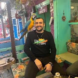 Nuri T. profil fotoğrafı