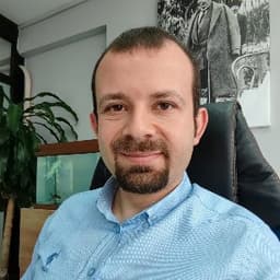 Ömer A. profil fotoğrafı