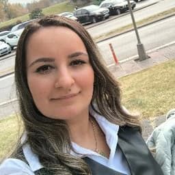 Ozge A. profil fotoğrafı