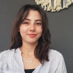 Özge Ç. profil fotoğrafı