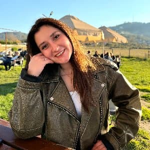 Özge Ç. profil fotoğrafı
