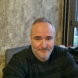 Özgür K. profil fotoğrafı