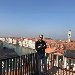Özhan H. profil fotoğrafı