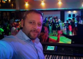 Piyanist İ. profil fotoğrafı