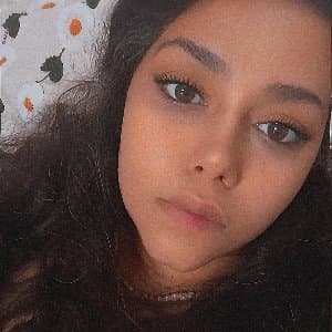 Roya R. profil fotoğrafı