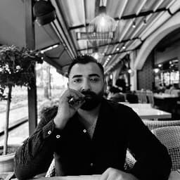 Seven Y. profil fotoğrafı