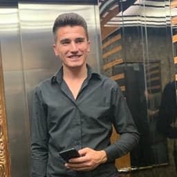 Süleyman Ö. profil fotoğrafı