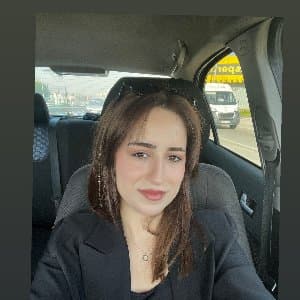 Tuğçe İ. profil fotoğrafı