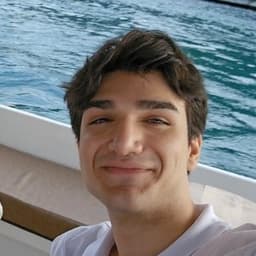 Tuğrap C. profil fotoğrafı