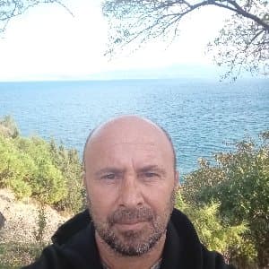 Ümit İ. profil fotoğrafı