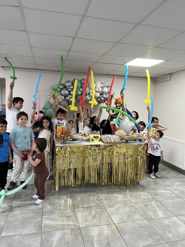 8.Cüce Organizasyon 