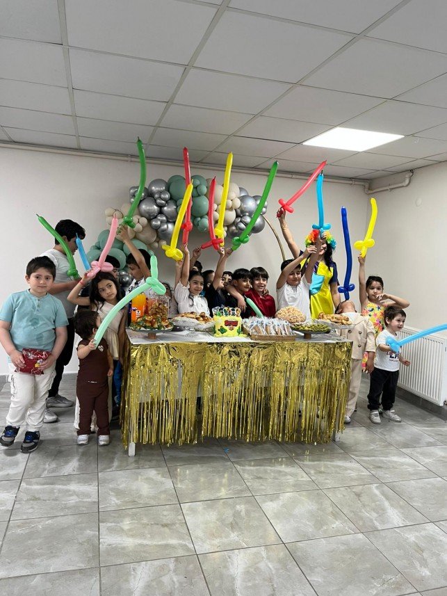 8.Cüce Organizasyon 