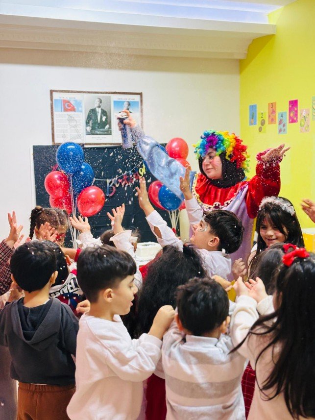 8.Cüce Organizasyon 