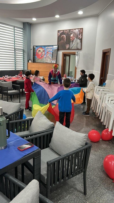 8.Cüce Organizasyon 