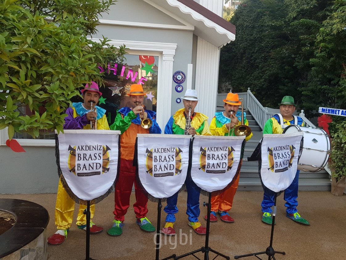 Akdeniz Brass Band