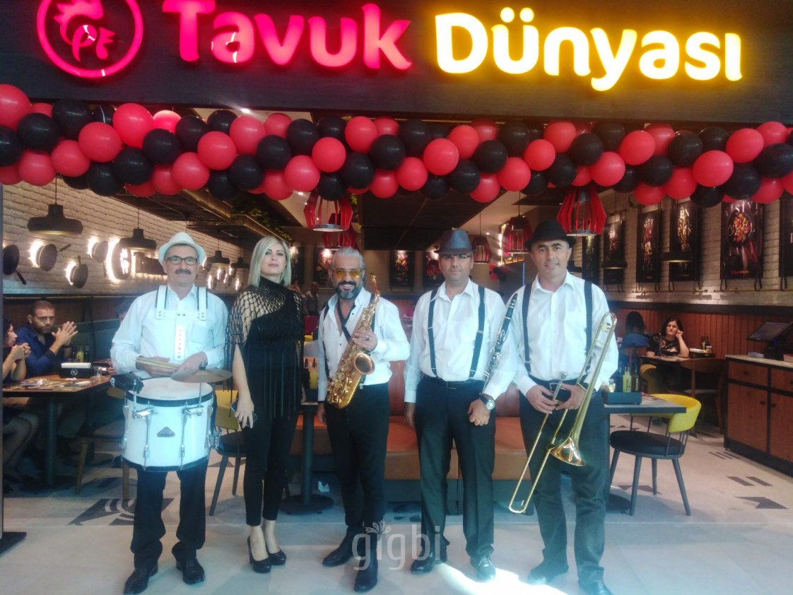 Akdeniz Brass Band