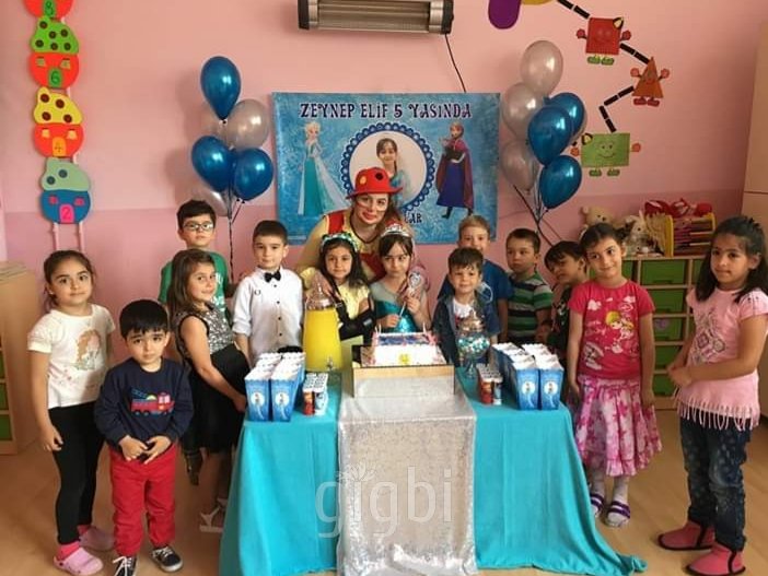 Animatör Tuğba Koç