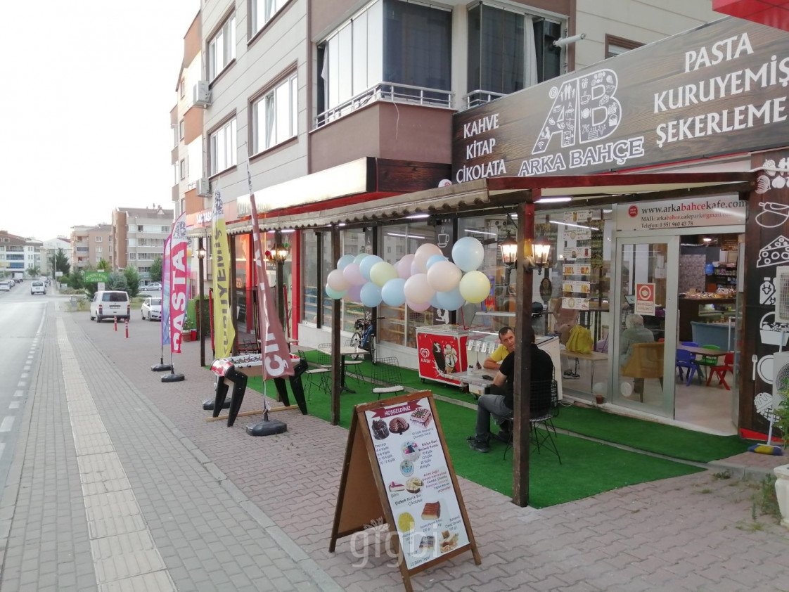Arka Bahçe Kafe & Oyun Park