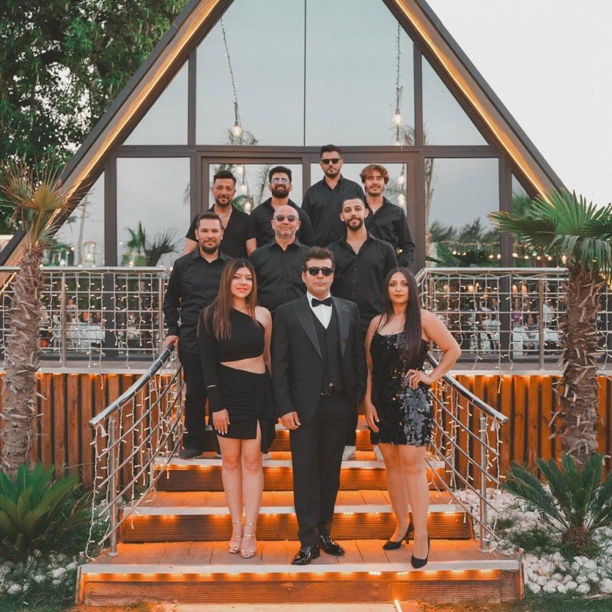 Artı Bir Orkestrası