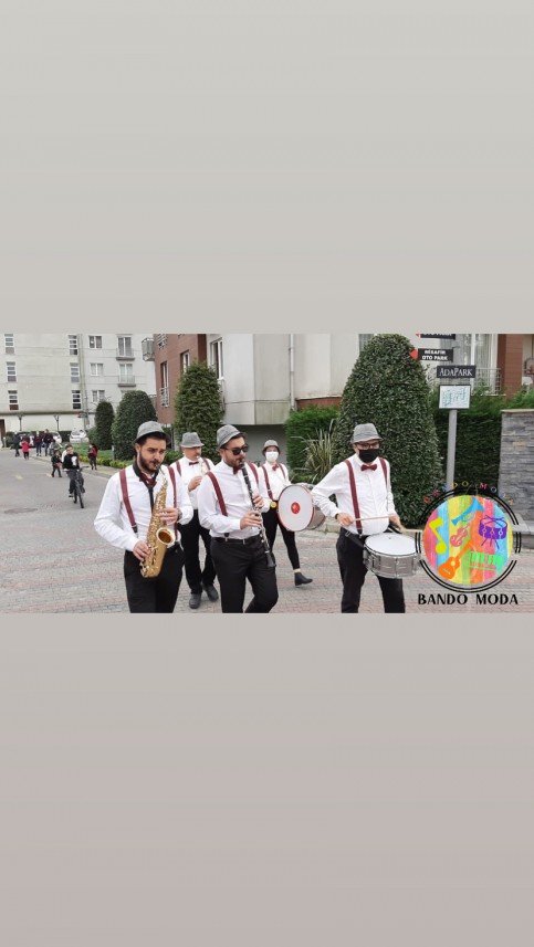 Bando Moda