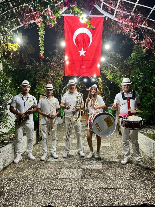 Bandoerol & Orkestra