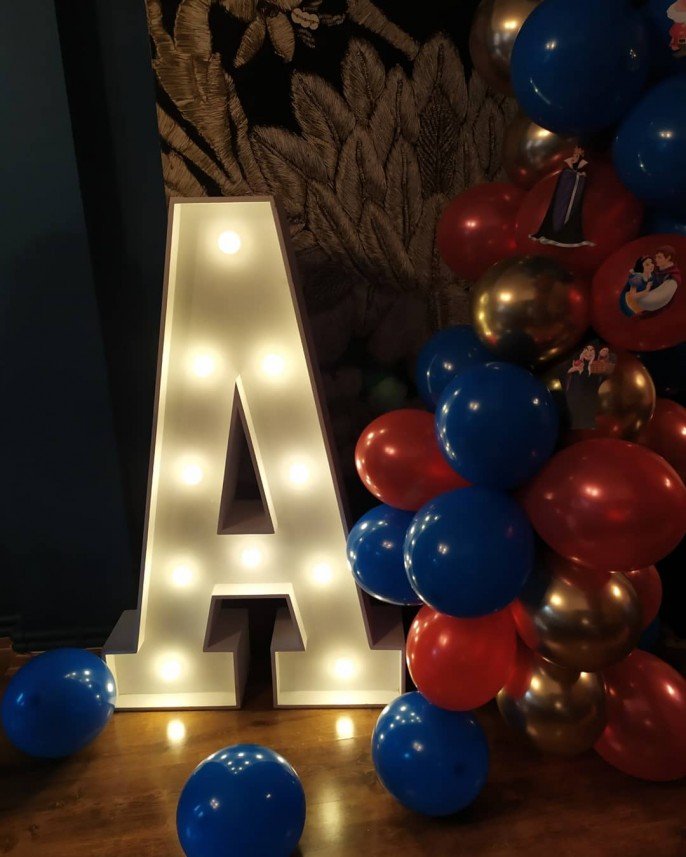 Blueberry Event House