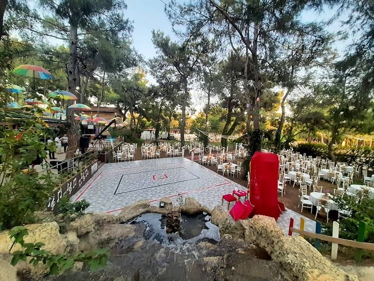 Bosna Kahvecisi Kır Düğünü