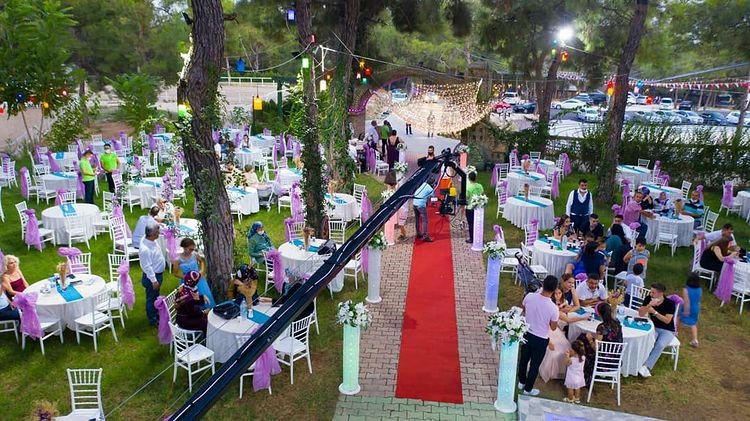 Bosna Kahvecisi Kır Düğünü