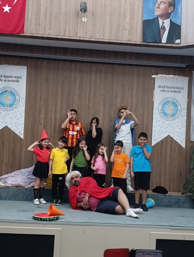 Burak Özdemir Sanat Akademisi