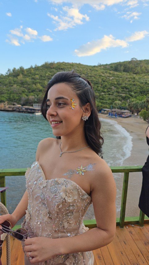 Büşra Evren