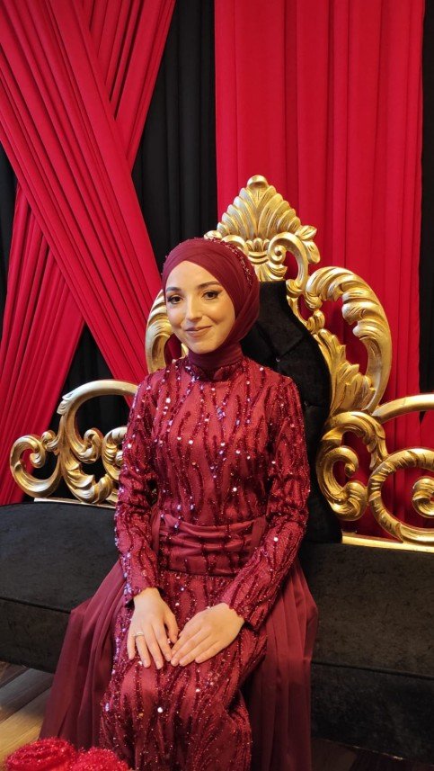 Büşra Yeşilçiçek 