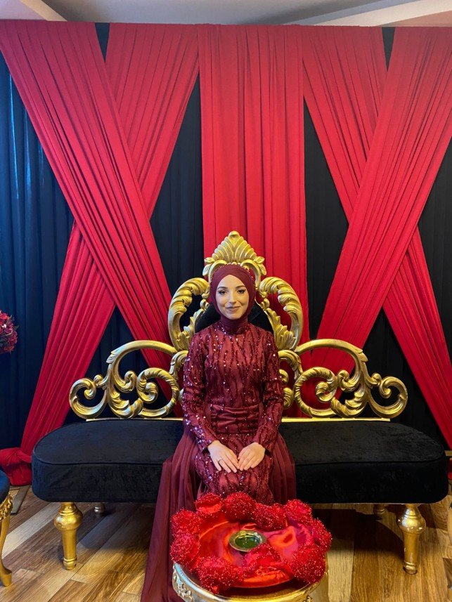 Büşra Yeşilçiçek 