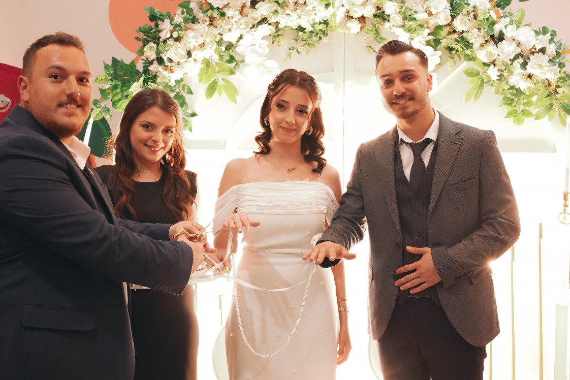 Büşra Yeşilçiçek 