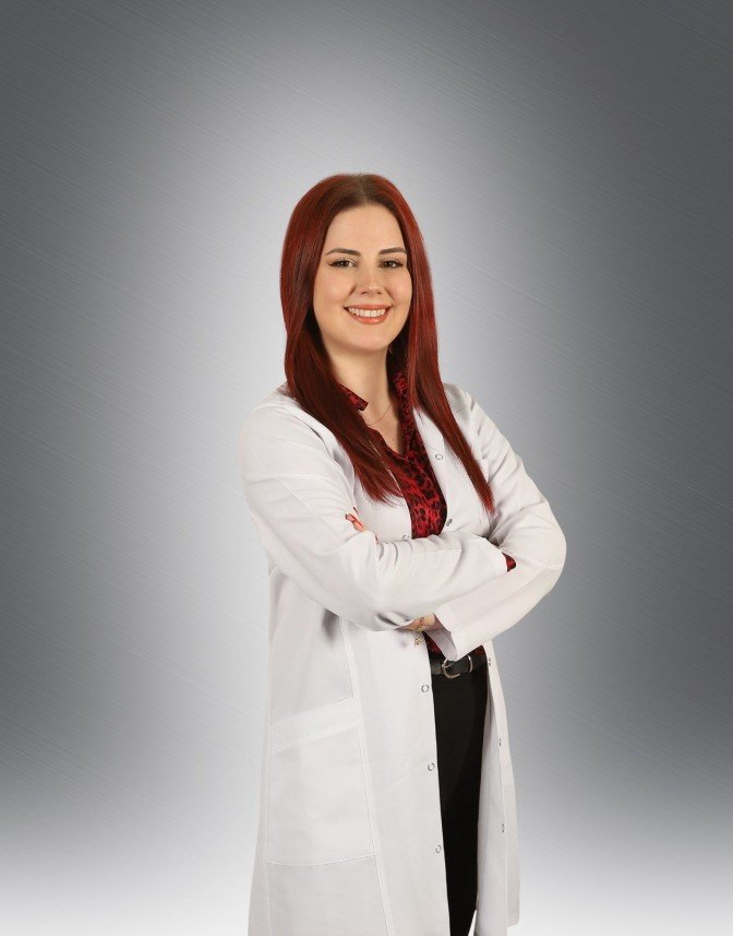 Diyetisyen Simay Şahin