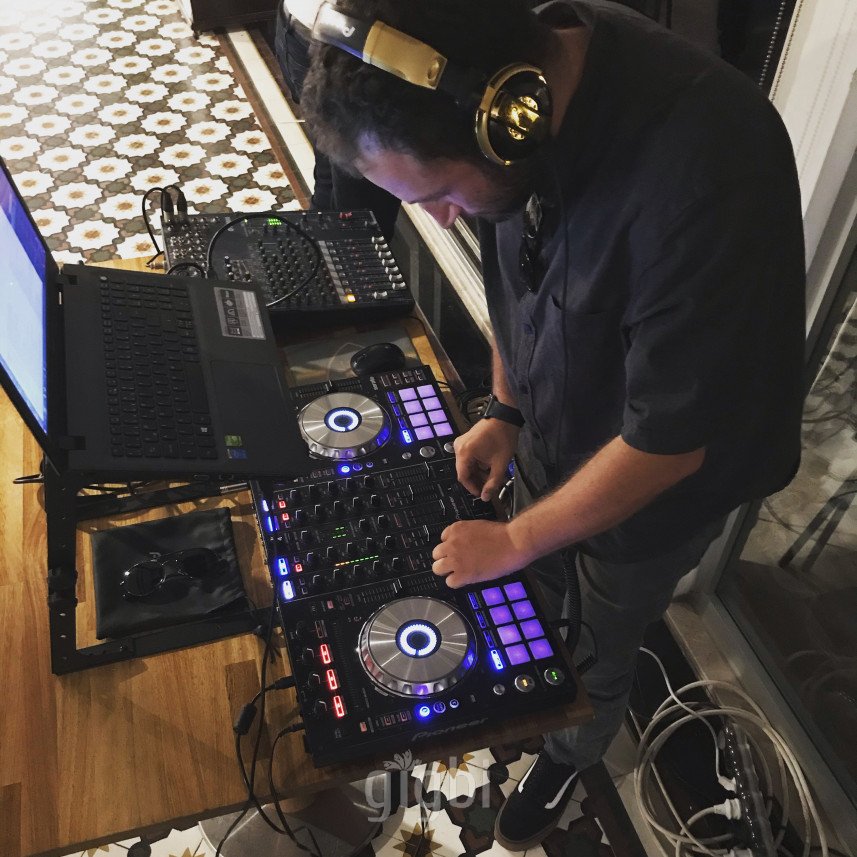 DJ Buğra İkizoğlu