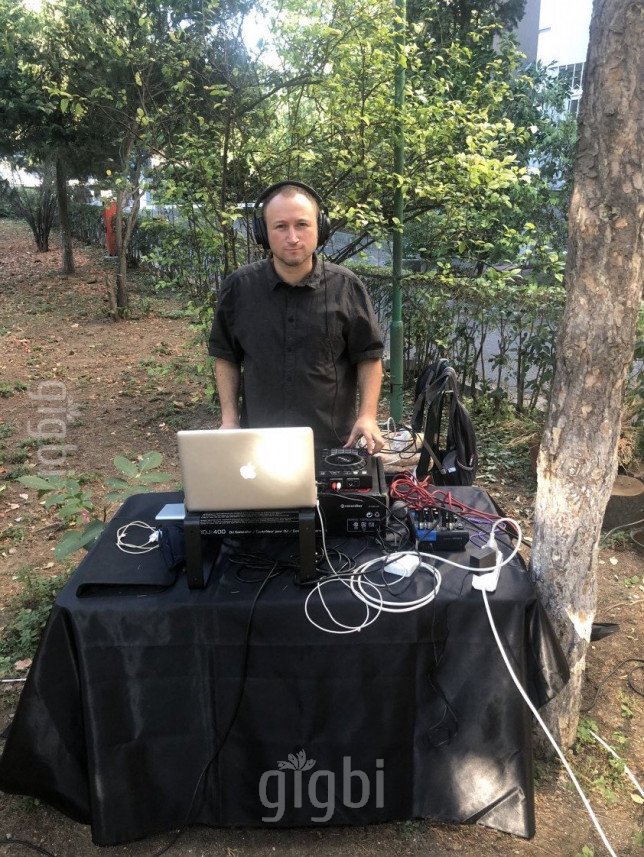 DJ Buğra İkizoğlu