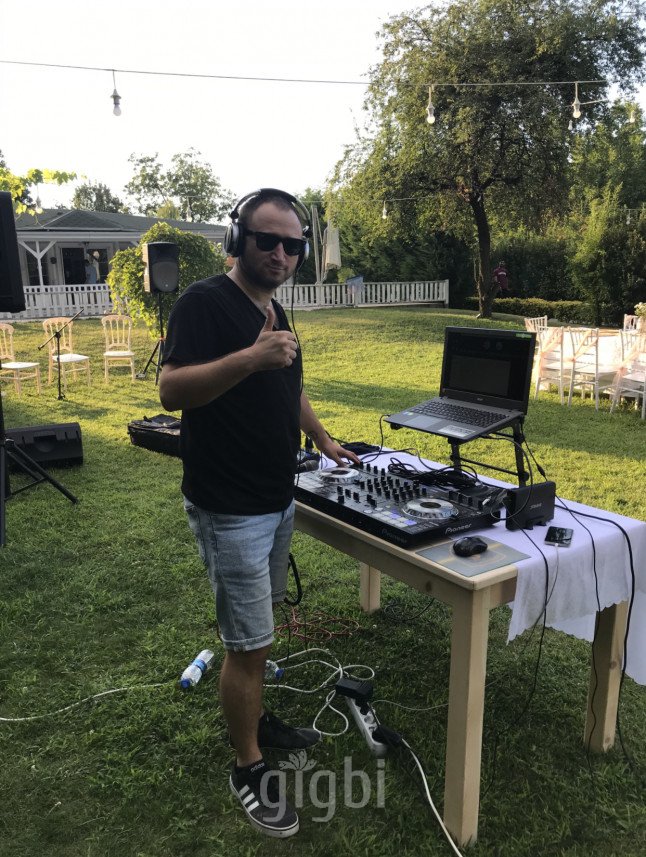 DJ Buğra İkizoğlu