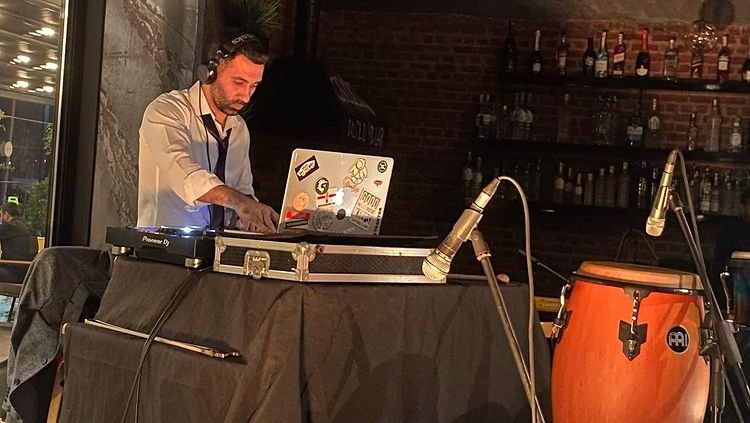DJ İzmir