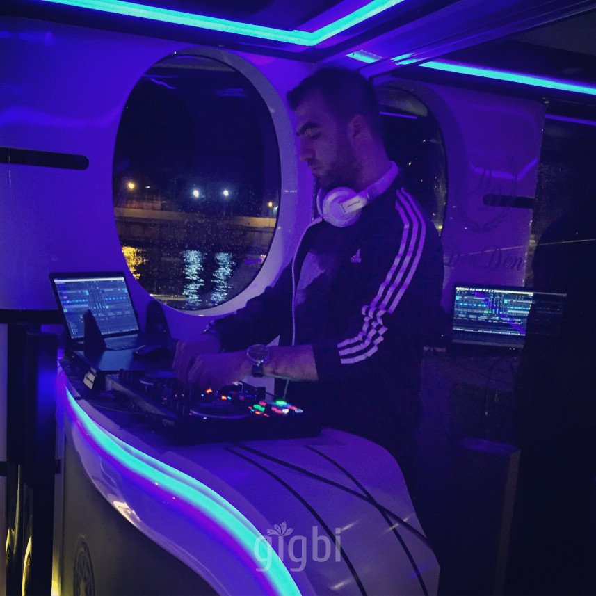 DJ MajesteX