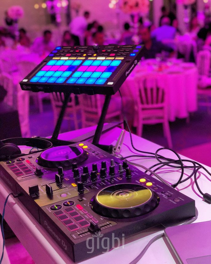 Dj Uğur B.