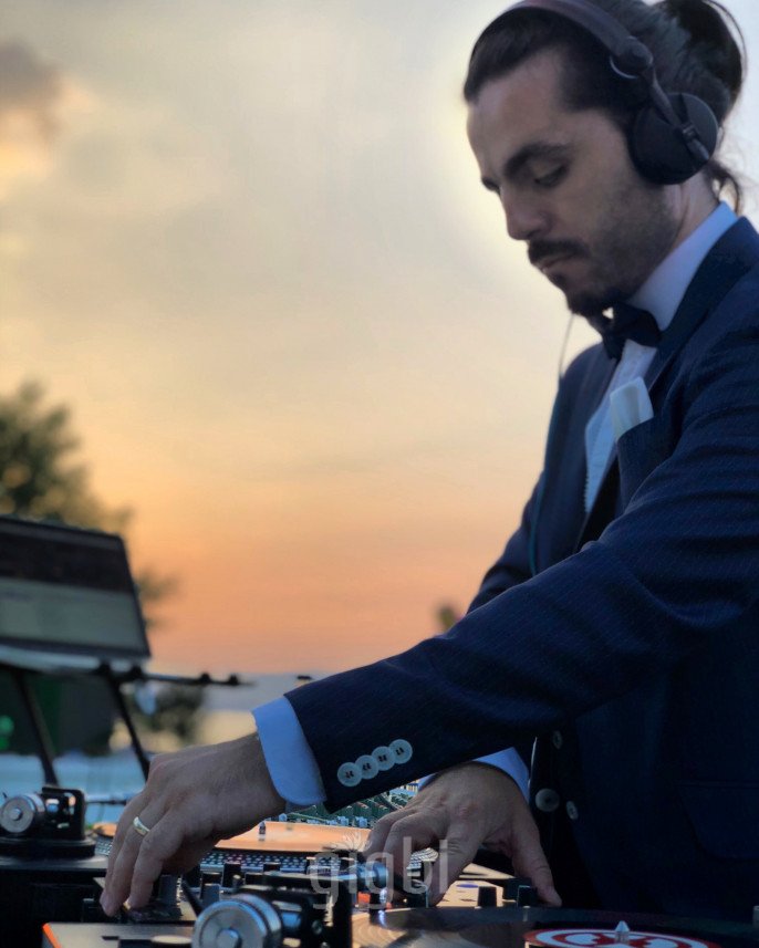Dj Uğur B.